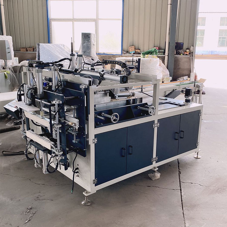 Full automatic toilet paper single-roll packaging machine and multi-row packaging machine