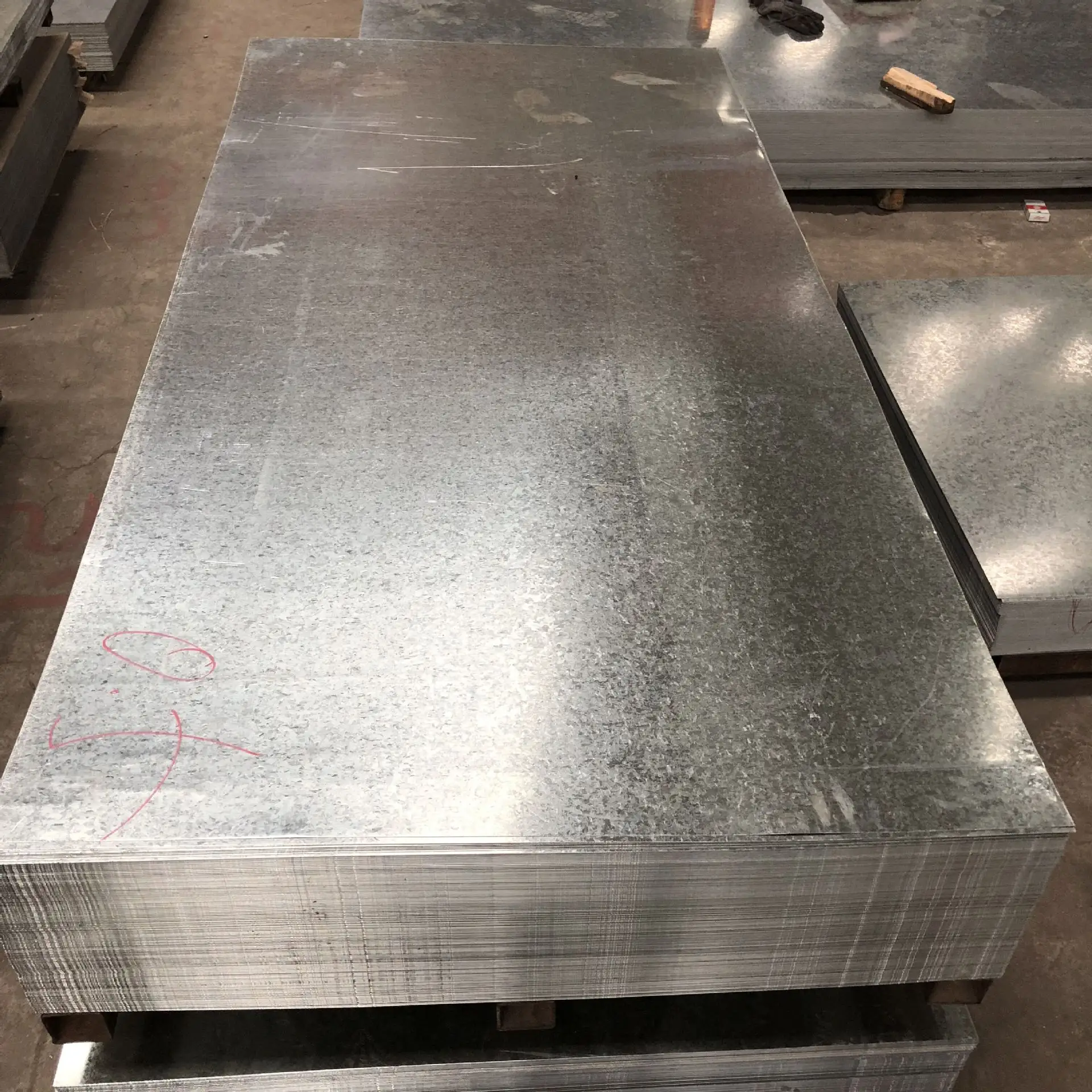 Hot dipped zinc coated galvanized steel sheet