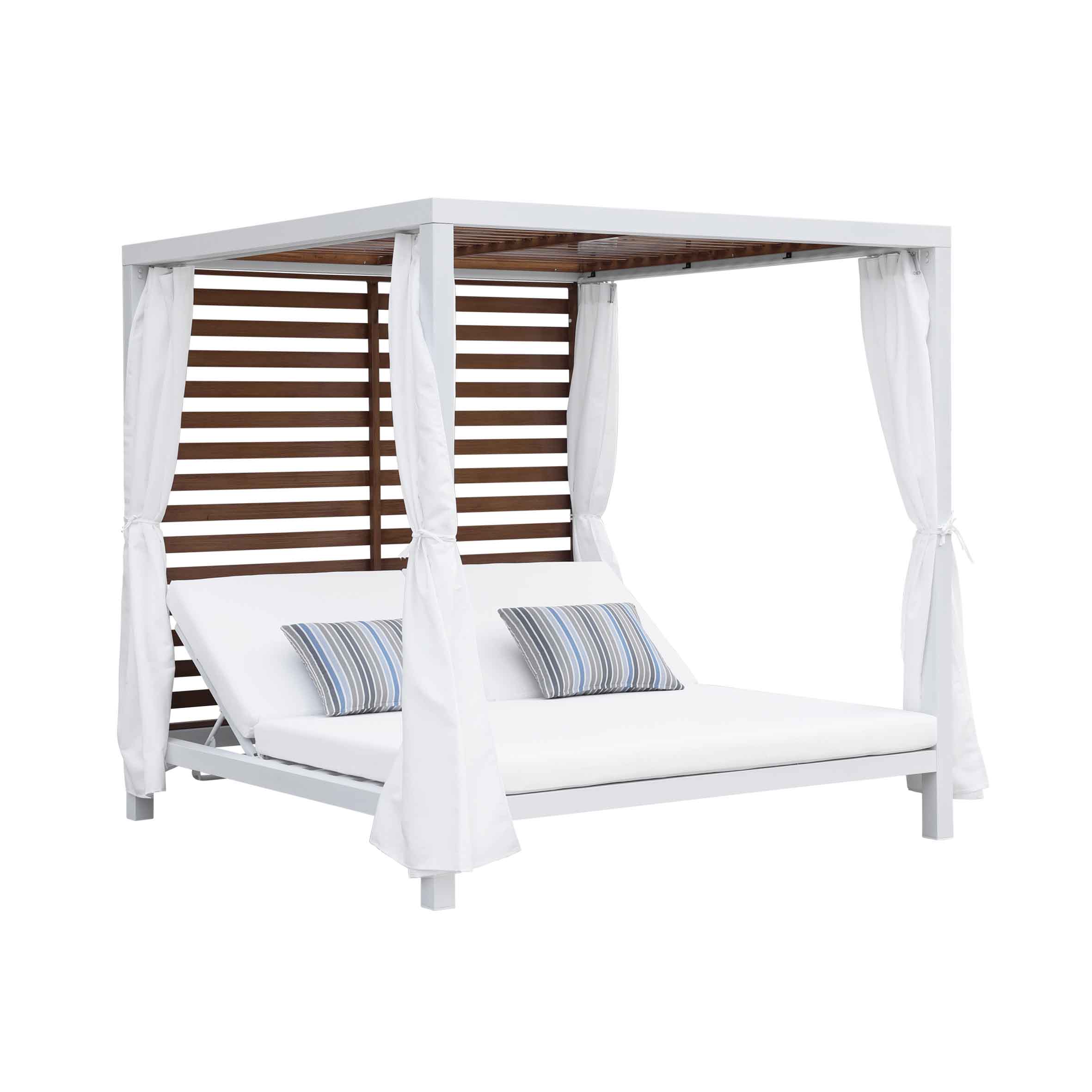 April alu. daybed with panel