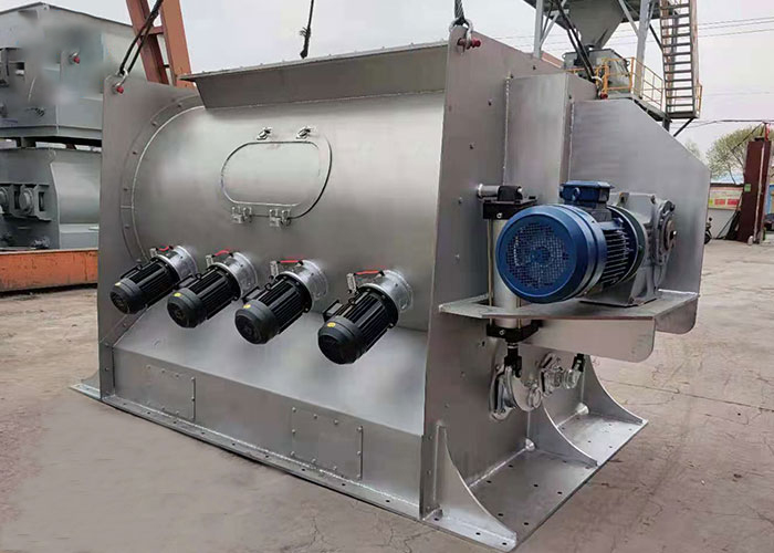 High efficiency plough shear mixer