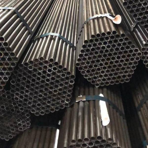 Seamless Alloy Steel Boiler  Pipes Superheater alloy pipes Heat Exchanger Tubes