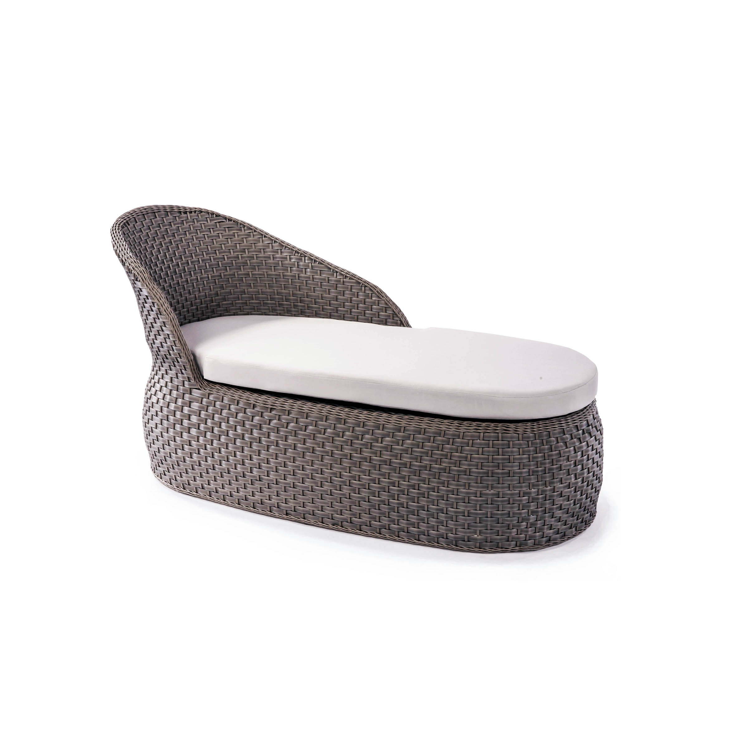 Swan rattan chaise lounge Featured Image
